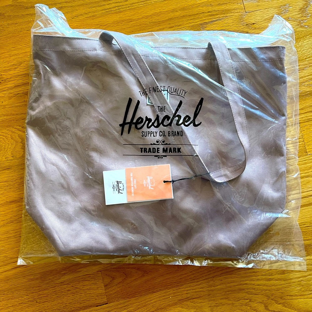 NWT Herschel Tote Bag in Blush